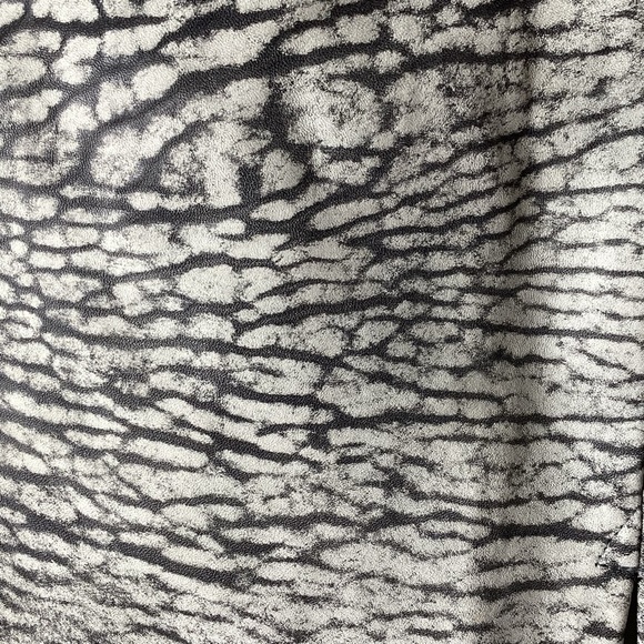 Vintage Phillip Noel Skirt Womens XS Grey Leather Abstract Print Pencil Retro - Picture 4 of 6